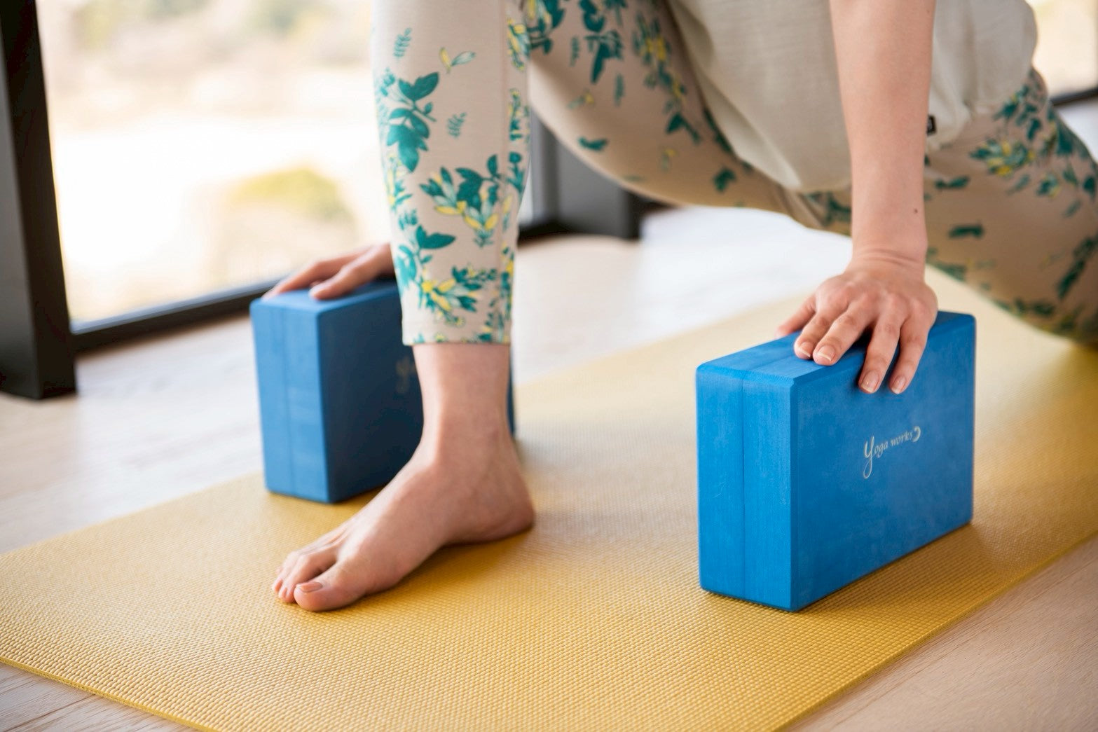 アンジャネアーサナ準備ポーズの写真